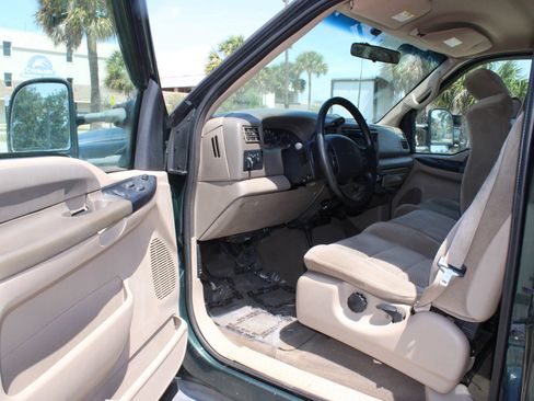 Used 2001 Ford F250 4x4 SuperCab Super Duty image 7