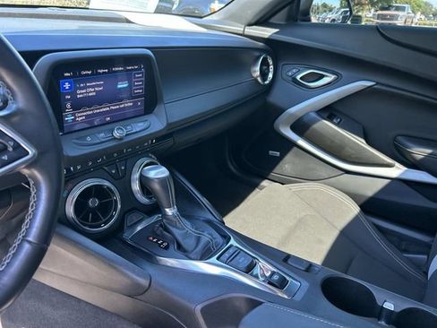 Used 2022 Chevrolet Camaro LT w/ Technology Package RWD image 14