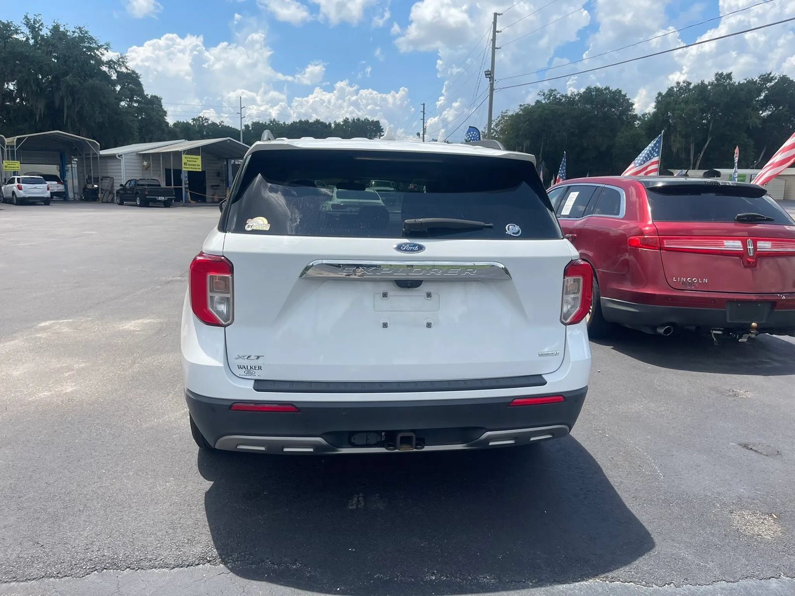 Used 2020 Ford Explorer XLT w/ Equipment Group 202A RWD image 6