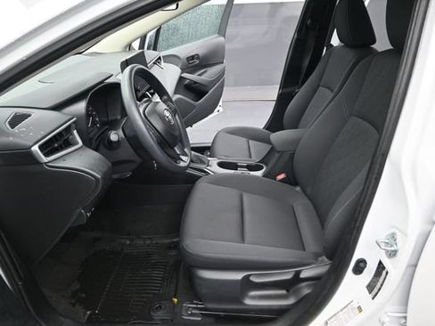 Used 2024 Toyota Corolla LE FWD image 10