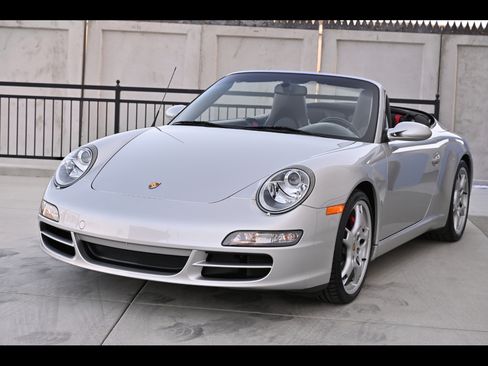 Used 2005 Porsche 911 Carrera S RWD image 1