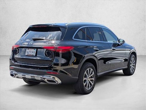 Used 2026 Mercedes-Benz GLC 300 4MATIC image 5