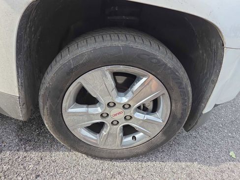 Used 2015 GMC Terrain SLE image 2