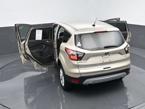 Used 2017 Ford Escape SE AWD/4WD image 26