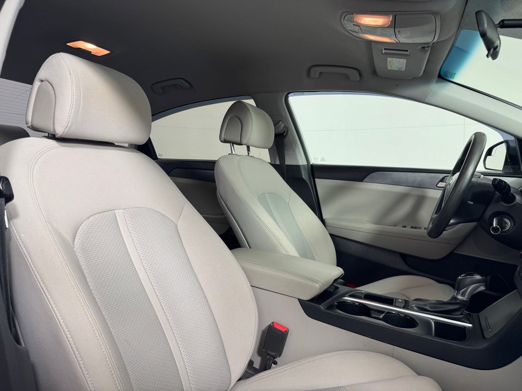 Used 2017 Hyundai Sonata SE FWD image 22