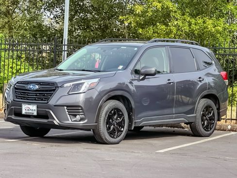 Used 2023 Subaru Forester Premium AWD/4WD image 7