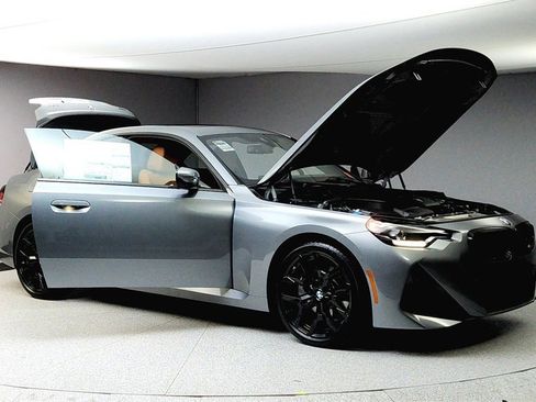 Used 2025 BMW 230i xDrive Coupe w/ M Sport Package image 9