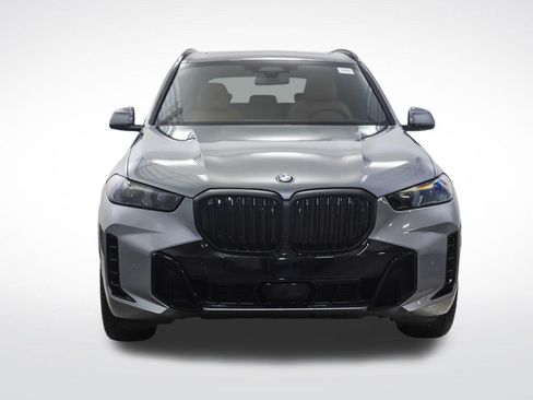 New 2026 BMW X5 xDrive40i w/ M Sport Package AWD/4WD image 8