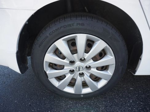 Used 2019 Nissan Sentra S FWD image 25
