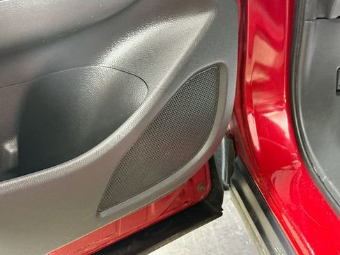 Used 2019 Mitsubishi Eclipse Cross LE image 19