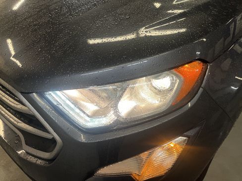 Used 2021 Ford EcoSport SE image 10