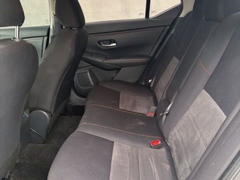 Used 2024 Nissan Sentra SR FWD image 8
