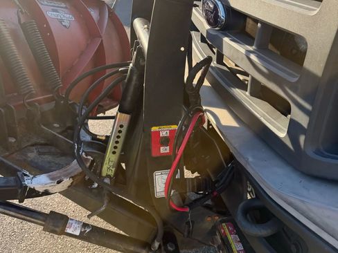 Used 2005 Ford F450 4x4 Regular Cab Super Duty image 5