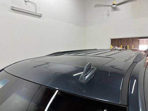 Used 2019 GMC Yukon SLT w/ Graphite Performance Edition RWD image 30