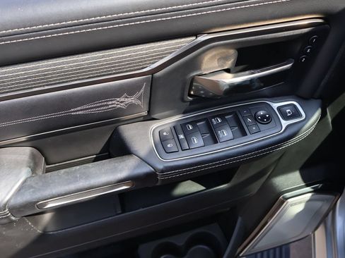 Used 2021 RAM 2500 Limited AWD/4WD image 34
