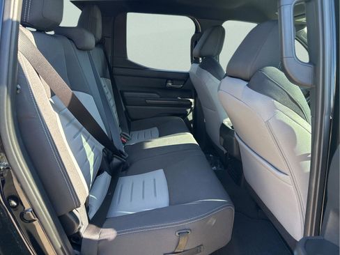 Used 2025 Toyota Tacoma TRD Sport image 29