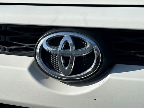 Used 2019 Toyota 4Runner SR5 Premium AWD/4WD image 10