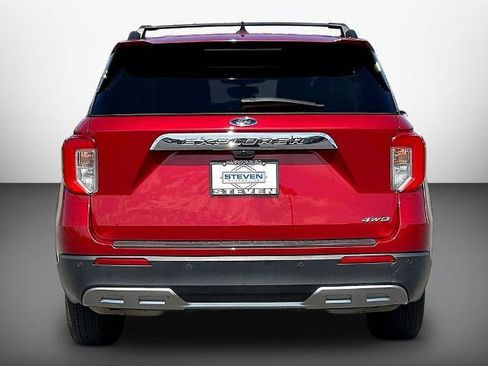 Certified 2023 Ford Explorer XLT w/ Equipment Group 202A AWD/4WD image 5