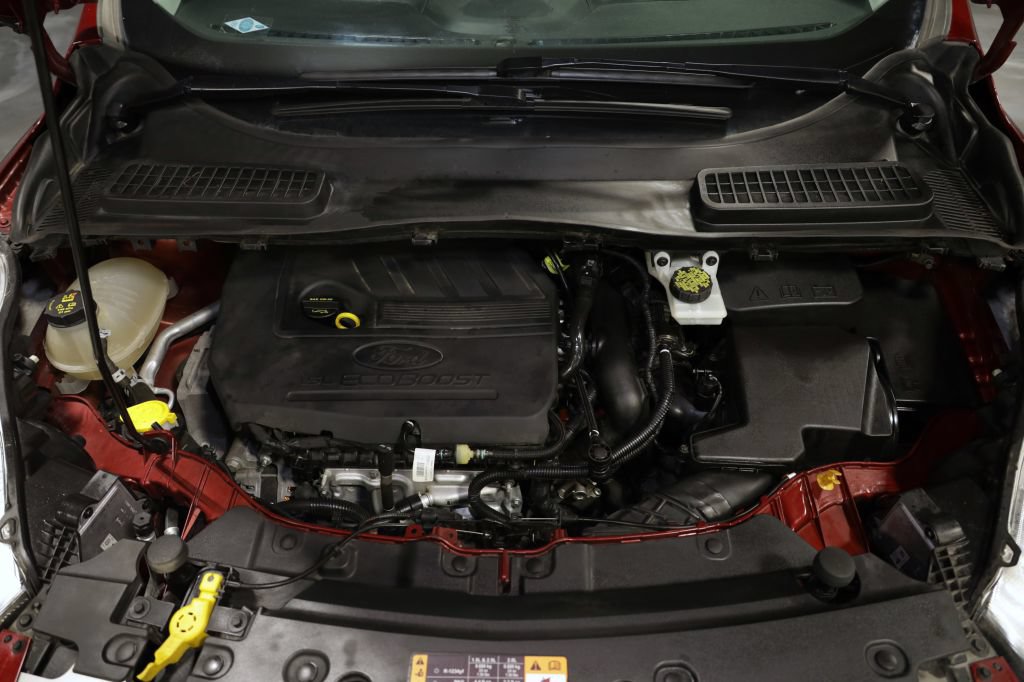 Used 2017 Ford Escape Titanium w/ Equipment Group 301A FWD image 32