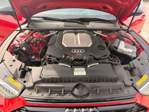 Used 2021 Audi RS 7 Sportback w/ Carbon Optic Package image 9