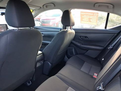 Used 2024 Nissan Sentra SV FWD image 23