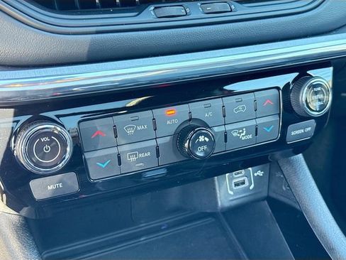 Used 2022 Jeep Compass Limited w/ (RED) Package image 19