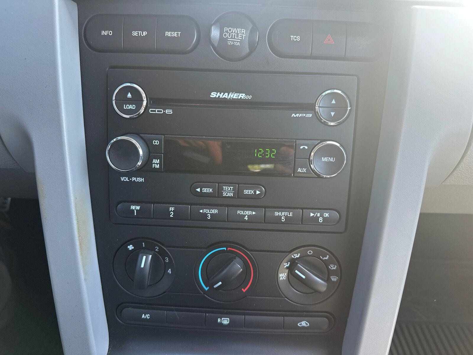 Used 2009 Ford Mustang GT Premium RWD image 13