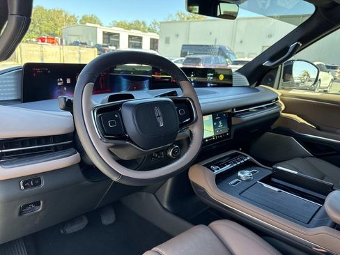 New 2026 Lincoln Navigator Black Label image 36