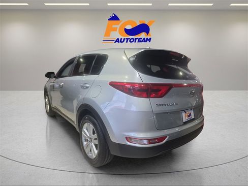 Used 2019 Kia Sportage LX image 4