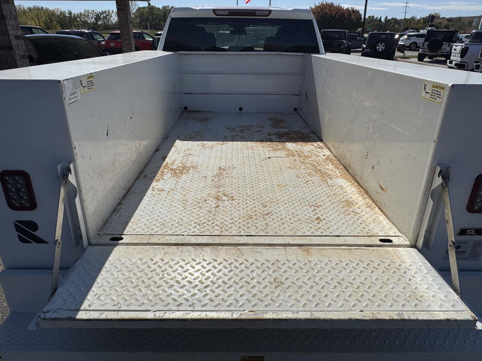 Used 2024 GMC Sierra 2500 Pro w/ Convenience Package AWD/4WD image 3