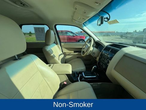 Used 2010 Ford Escape Limited AWD/4WD image 8