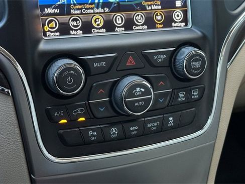 Used 2018 Jeep Grand Cherokee Limited w/ Trailer Tow Group IV image 23