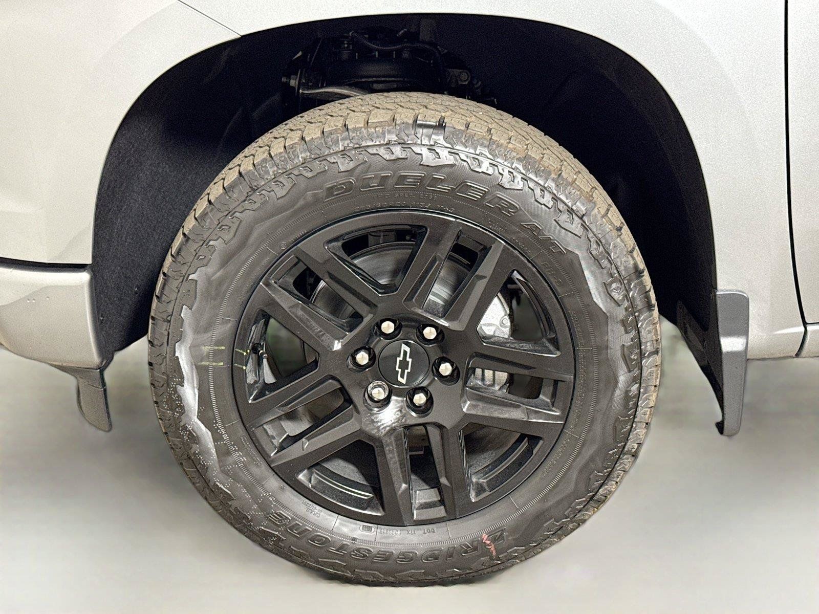 New 2026 Chevrolet Silverado 1500 RST w/ Dark Appearance Package AWD/4WD image 19