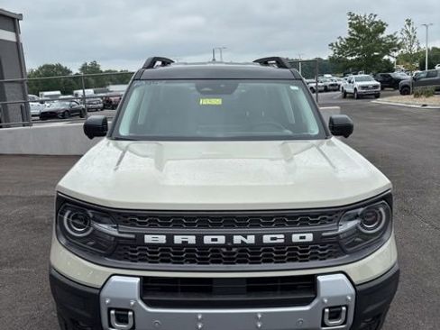 New 2025 Ford Bronco Sport Badlands w/ Badlands Tech Package AWD/4WD image 3