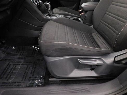 Used 2024 Volkswagen Tiguan S image 25