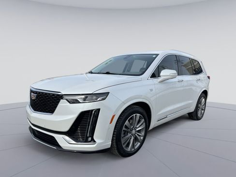 Used 2021 Cadillac XT6 Premium Luxury image 1