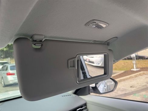 Certified 2025 Hyundai Kona SEL image 32