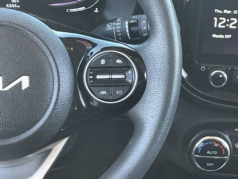 Certified 2023 Kia Soul S image 23