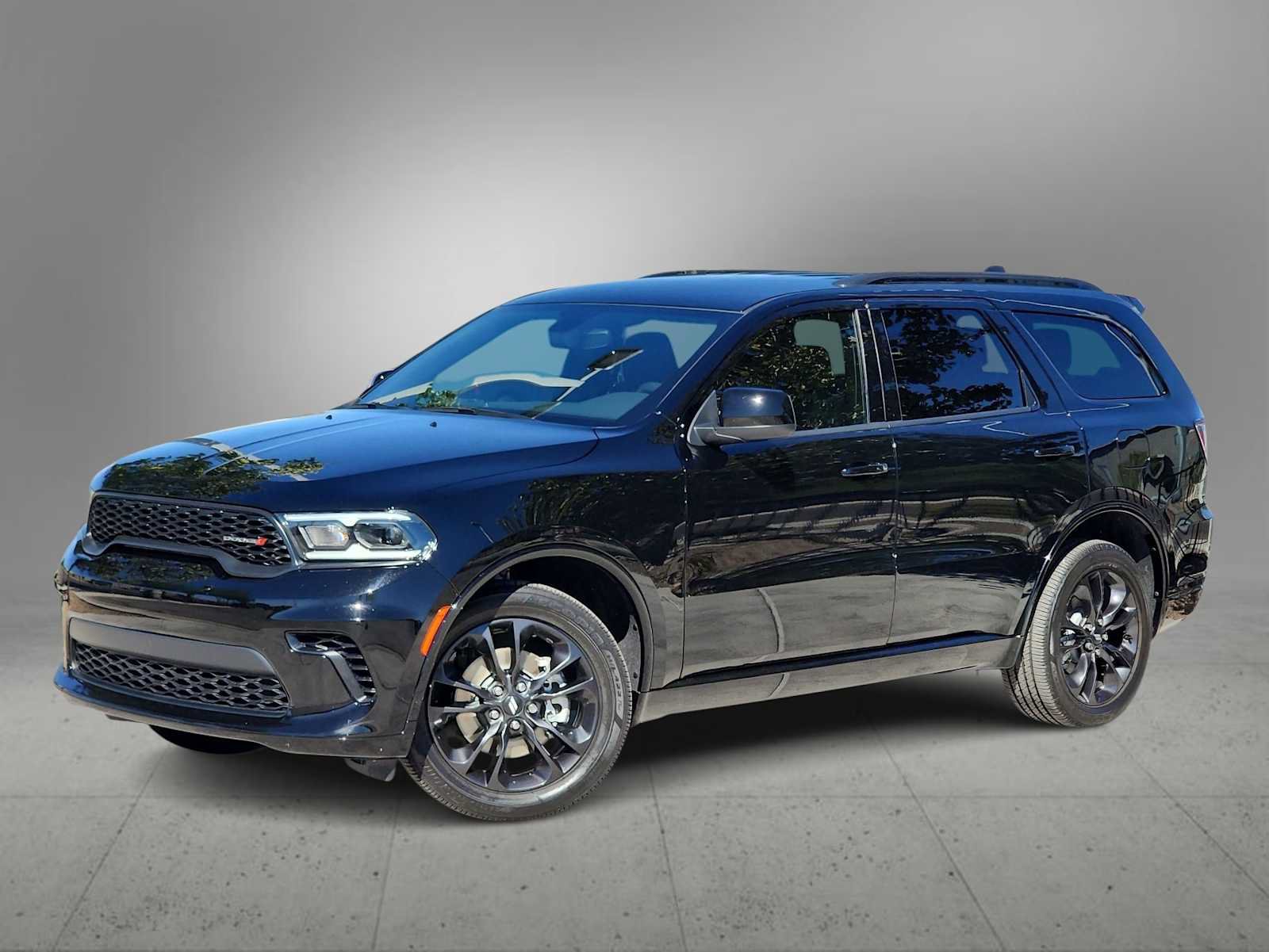 Used 2025 Dodge Durango GT w/ Blacktop Package AWD/4WD image 1
