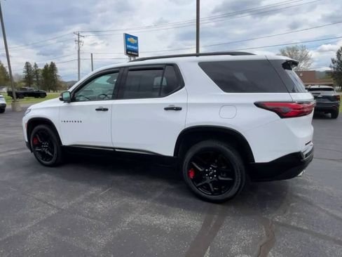Certified 2023 Chevrolet Traverse Premier w/ Redline Edition AWD/4WD image 6