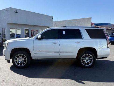 Used 2015 GMC Yukon Denali w/ Touring Package AWD/4WD image 6
