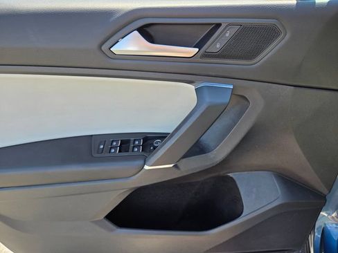 Certified 2020 Volkswagen Tiguan SE FWD image 17