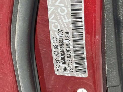 Used 2024 Jeep Grand Cherokee L Laredo image 27