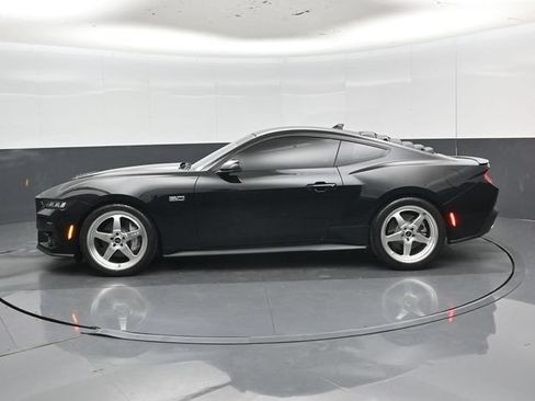 Used 2024 Ford Mustang GT Premium RWD image 37