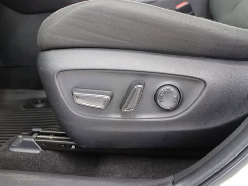 Used 2023 Toyota RAV4 XLE w/ Convenience Package image 31