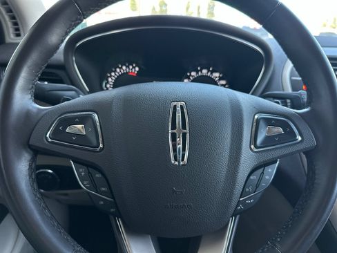 Used 2019 Lincoln MKC Reserve FWD image 24
