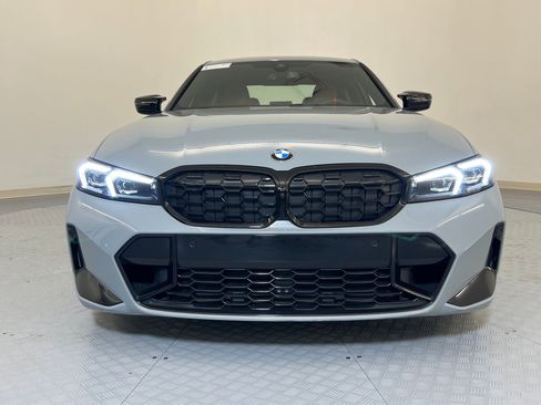 Used 2025 BMW M340i w/ Parking Assistance Package image 6