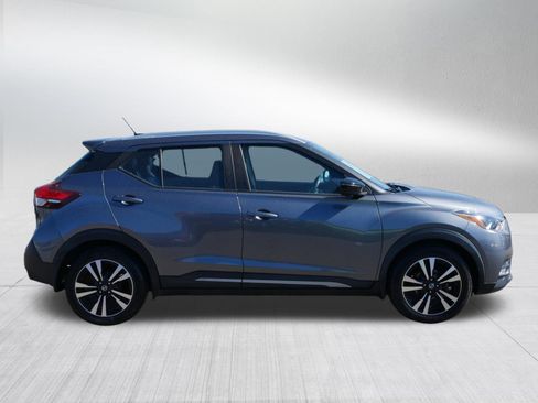Used 2019 Nissan Kicks SR w/ SR Premium Package FWD image 8