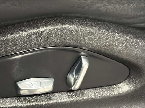 Used 2019 Porsche Cayenne AWD/4WD image 21