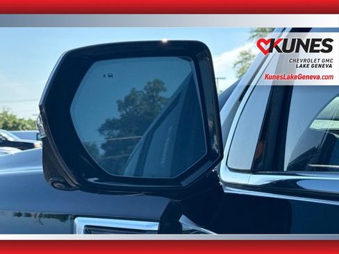 Used 2024 GMC Yukon Denali AWD/4WD image 29